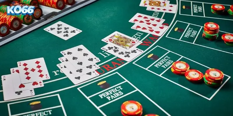Chiến Thuật Blackjack Thắng Lớn KO66: Ma Trận Xác Suất Và Quản Trị Vốn 9 Biểu đồ phân tích tỷ lệ quắc bài dựa trên tổng điểm số hiện có của người chơi.